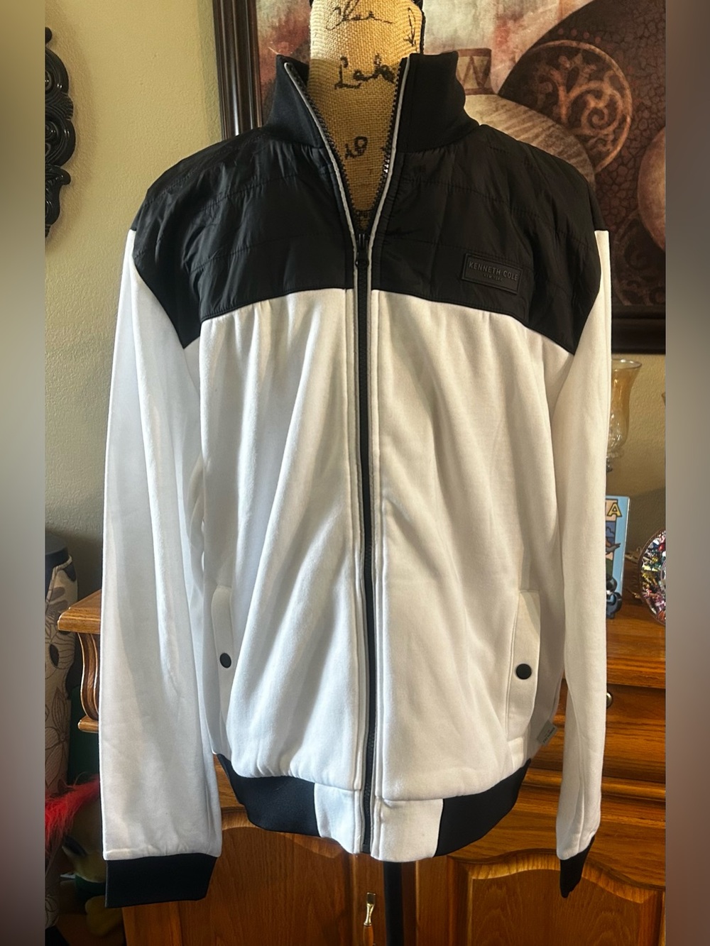 Kenneth Cole New York "Tech Lux" Jacket In White Size L  NWT MSRP $89